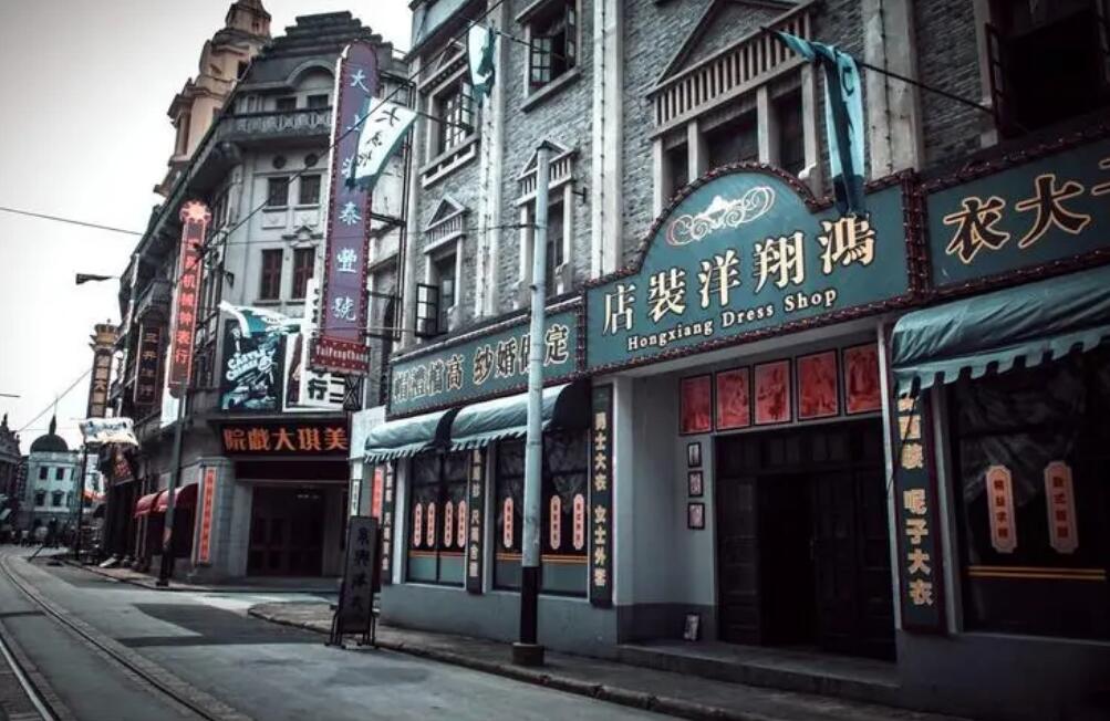 柳州忆时光摄影专业服务于儿童摄影与婚纱摄影服务领域，一步到位为您解决各种儿童摄影与婚纱摄影问题。